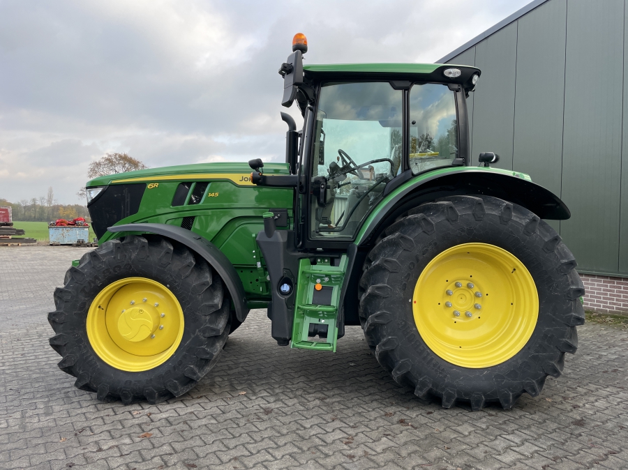 John Deere 145 6R AQ | Willems BV